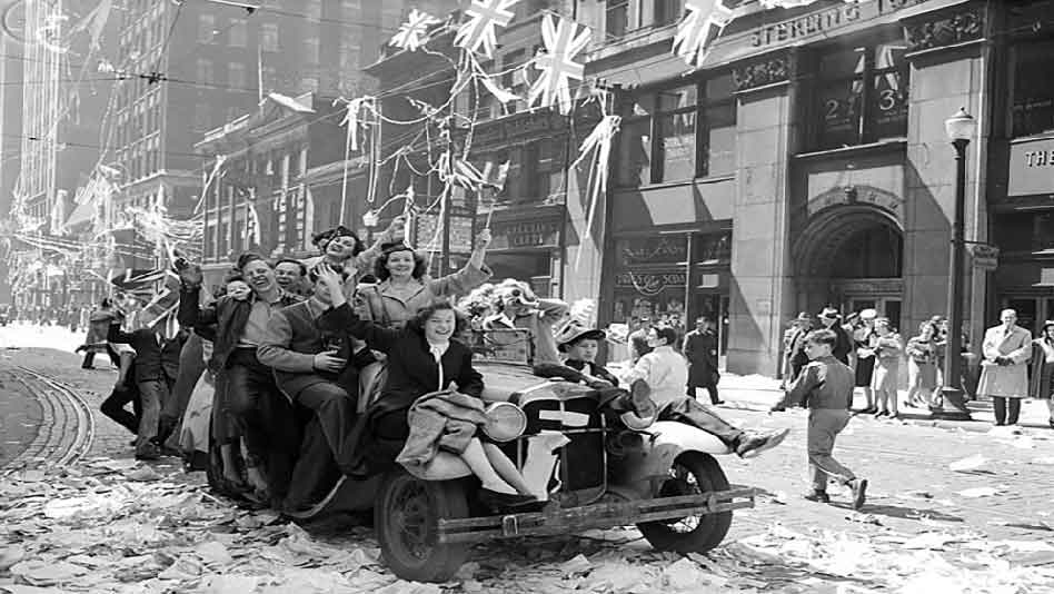 Pray America Great Again VE Day Canada 1945